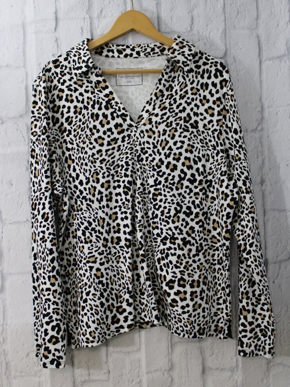 Charter Club XXL White Animal Print V Neck Longsleeve 100% Cotton Longsleeve Top